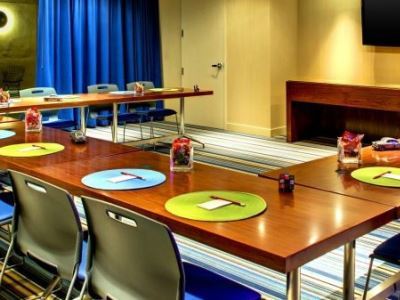 Aloft Leawood-overland Park Hotel